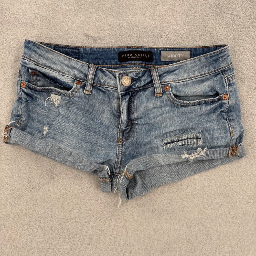 Aeropostale Shorty Denim Shorts Blue Distressed Cuffed Low Rise Womens Size 2